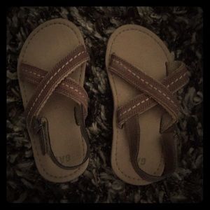 Gap size 11 camp khaki sandal nwot